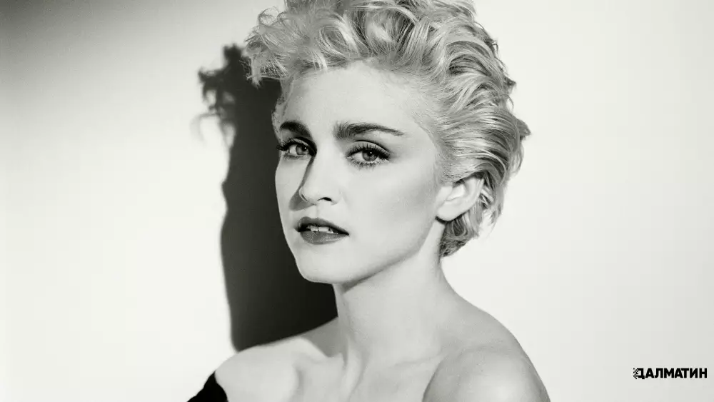 Мадонна — королева поп-музыки, знаменитая певица, автор песен и музыкальный продюсер