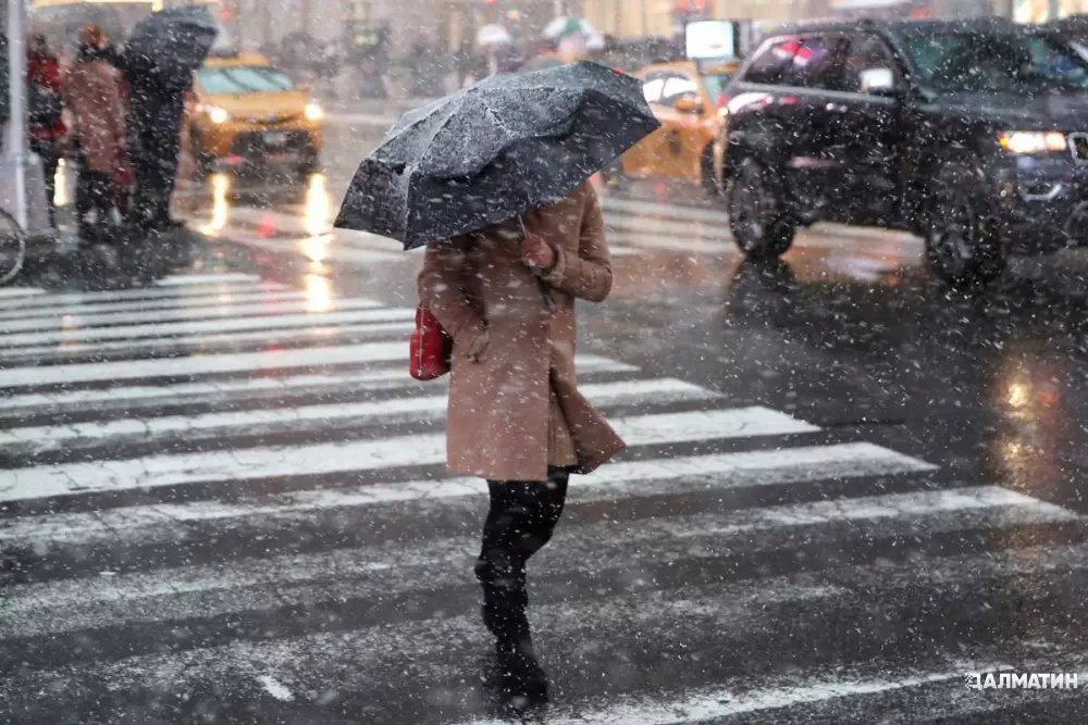 В Госдуме поступило предложение о запрете наказания работодателями своих сотрудников за опоздание, вызванное плохой погодой