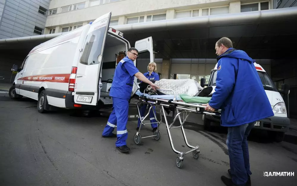Госдума одобрила инициативу, позволяющую врачам скорой помощи спасать пациентов без их согласия