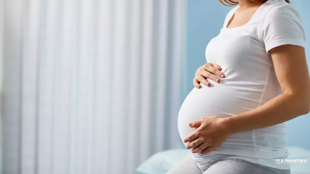 Жительница США родила здорового ребёнка, которого выносила между желудком и кишечником