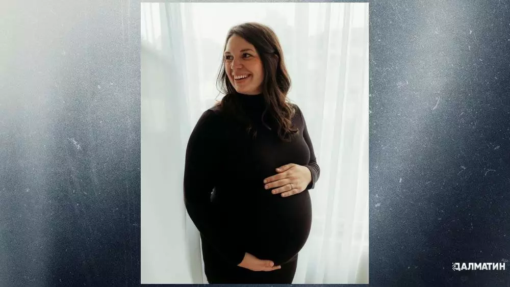 У американки с двумя матками выявили беременность в обеих