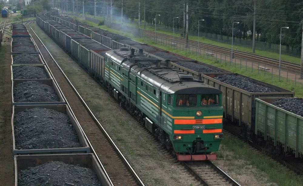 Безработный россиянин бесплатно путешествовал в вагоне с углём