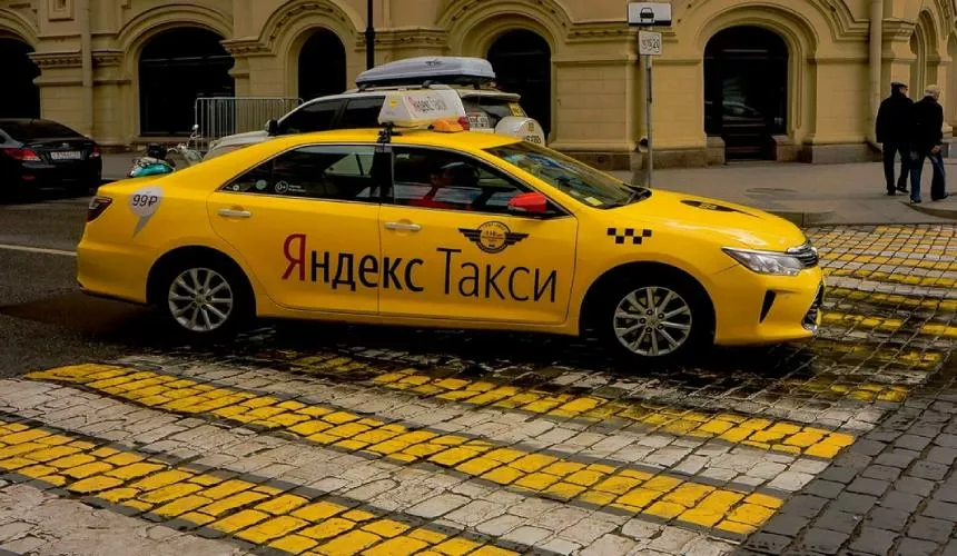 «Яндекс Такси» будет наказывать тех, кто отменяет поездки